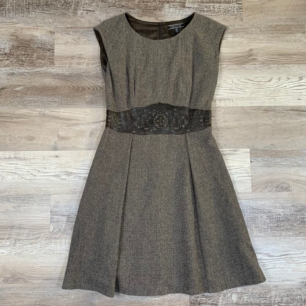 Peruvian Connection Wool Houndstooth Pleated Dress Leather Waist Dark Academia 6